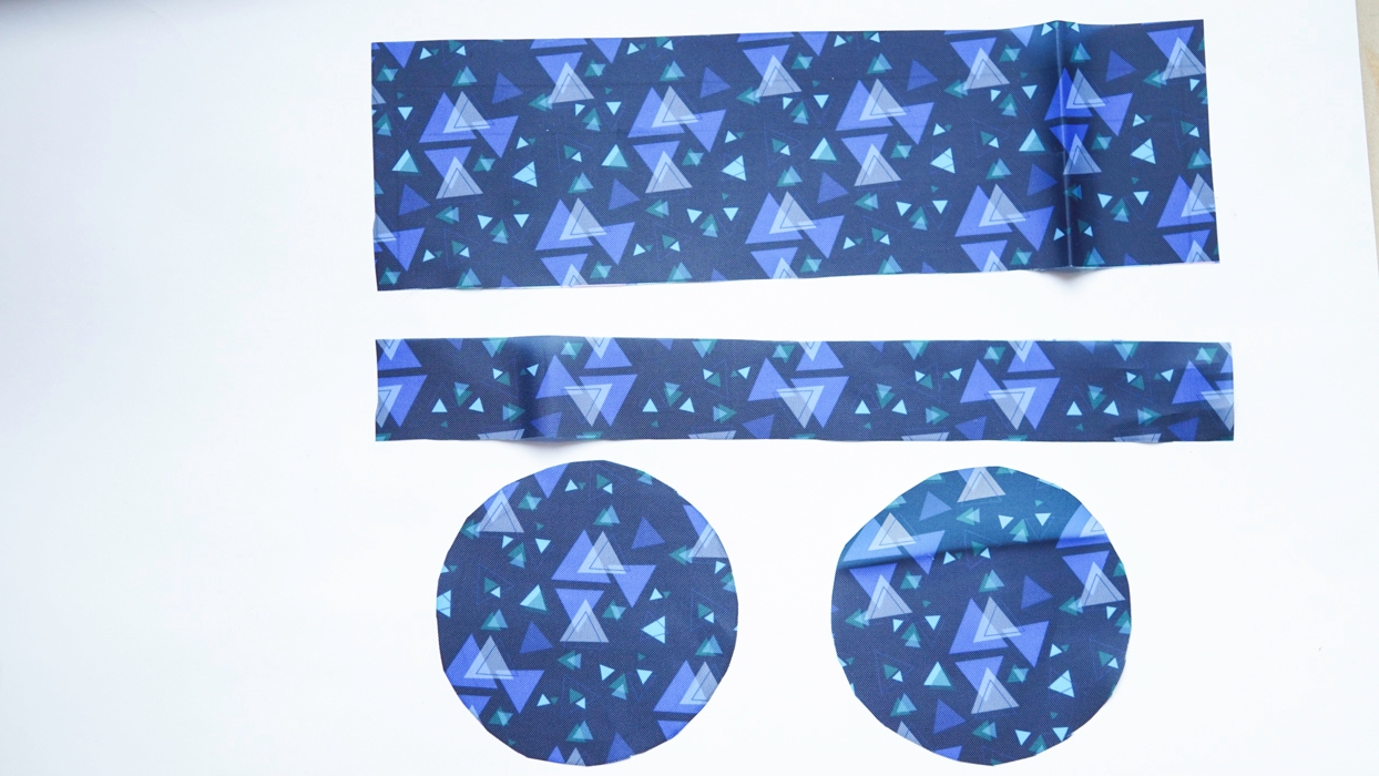 Bottle holder with thermal insulation 49